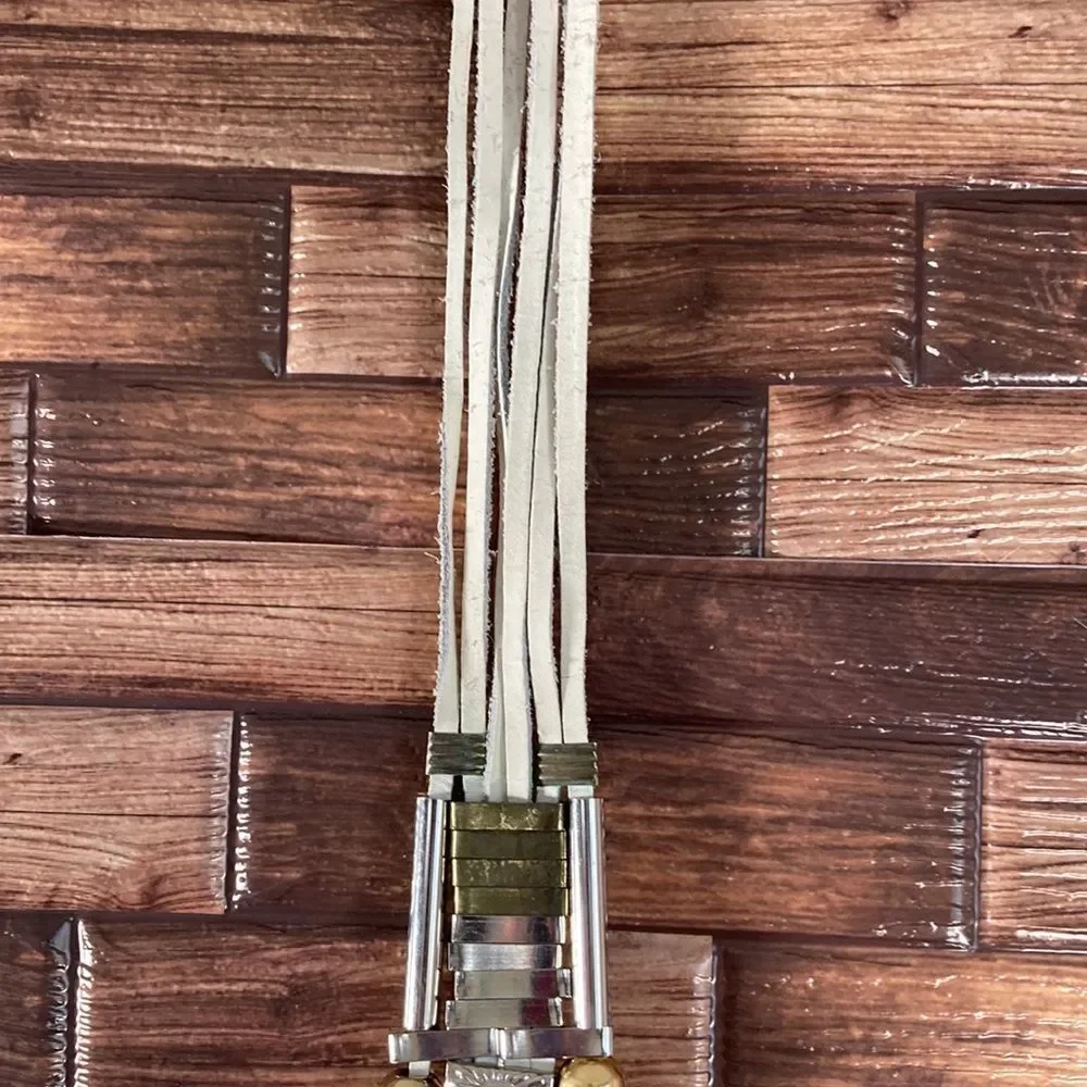 Vintage Women’s Medium Western Belt White & Silver